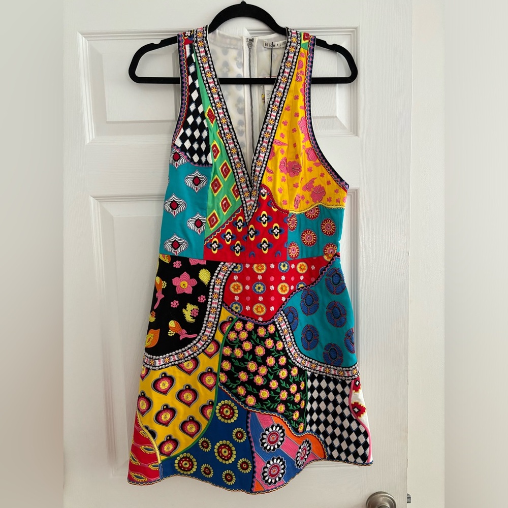 NWT Alice + Olivia Tennie Embelished Patchwork Embroidered Mini Dress